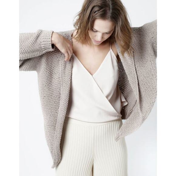 Wool and the Gang Jolie Mimi Cardigan Timber Wolf - 2 - Picture 1 of 4